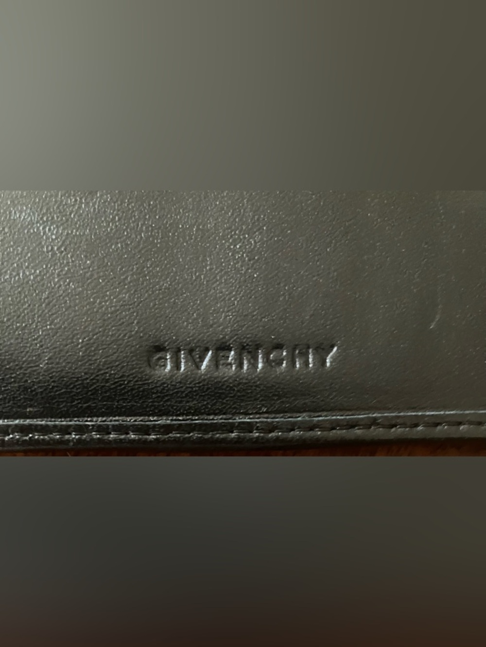 Authentic Givenchy Logo Wallet - Picture 4 of 9